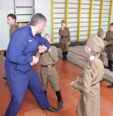 Занятие-тренировку с воспитанниками военно-патриотического клуба